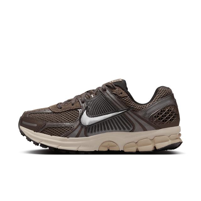 Nike Women's Zoom Vomero 5 Shoes Product Image