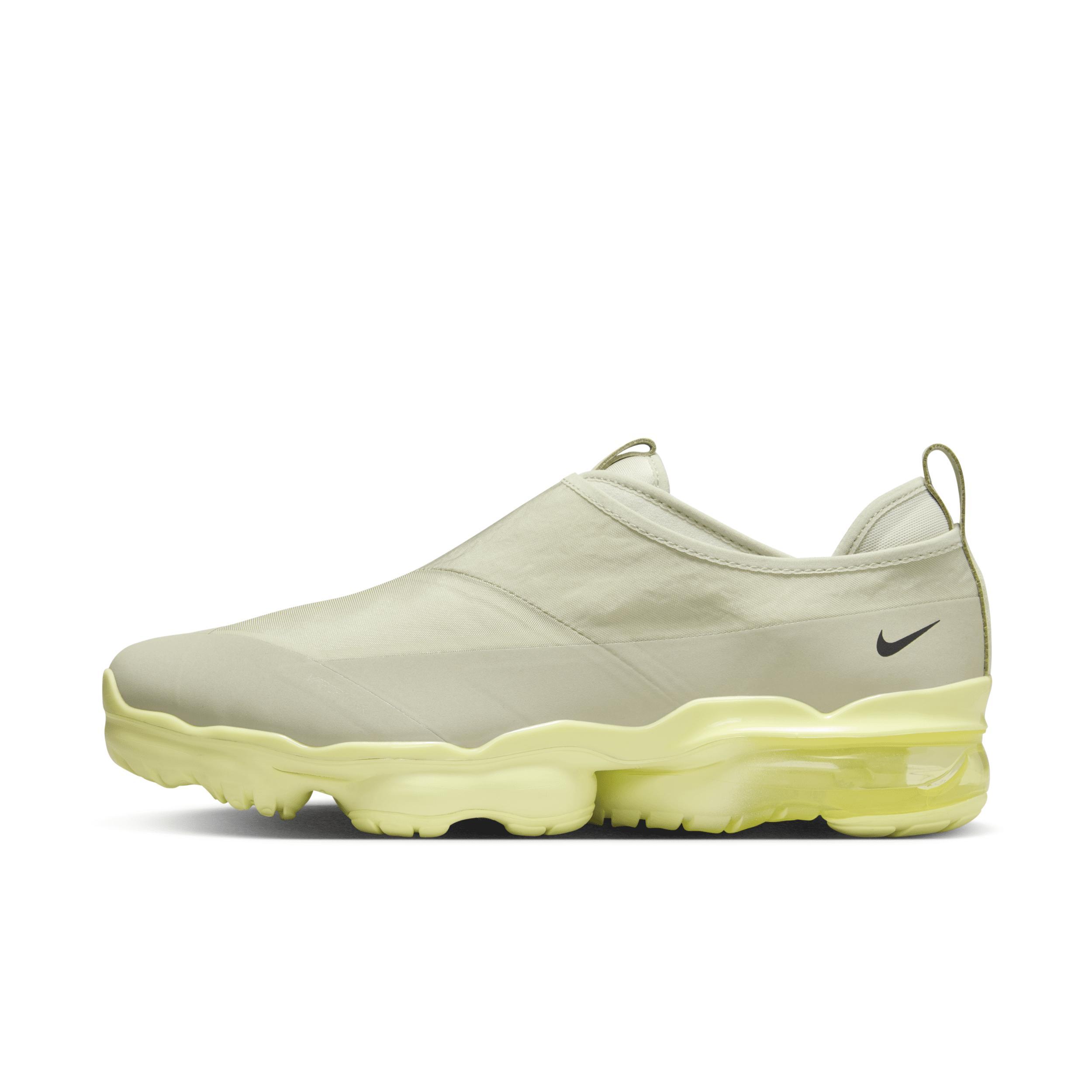 Nike Men's Air VaporMax Moc Roam Shoes Product Image