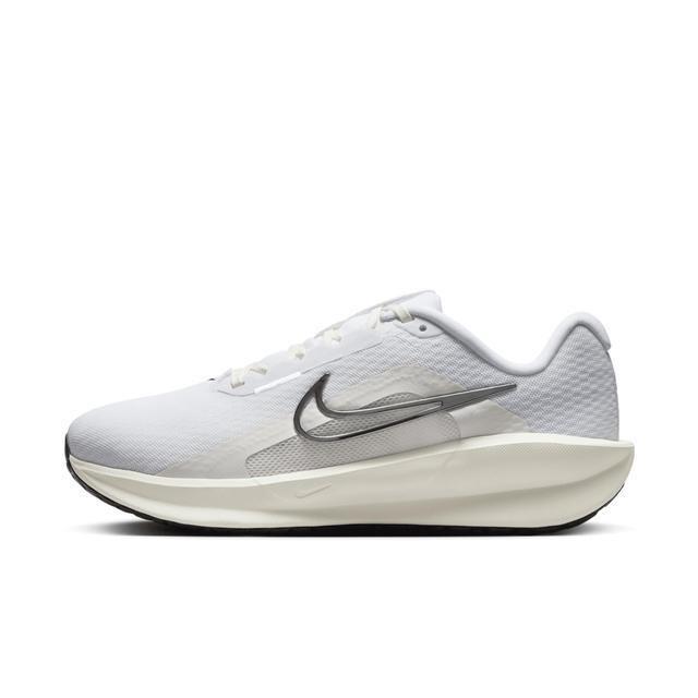 Nike Women's Downshifter 13 Road Running Shoes (Extra Wide) Product Image