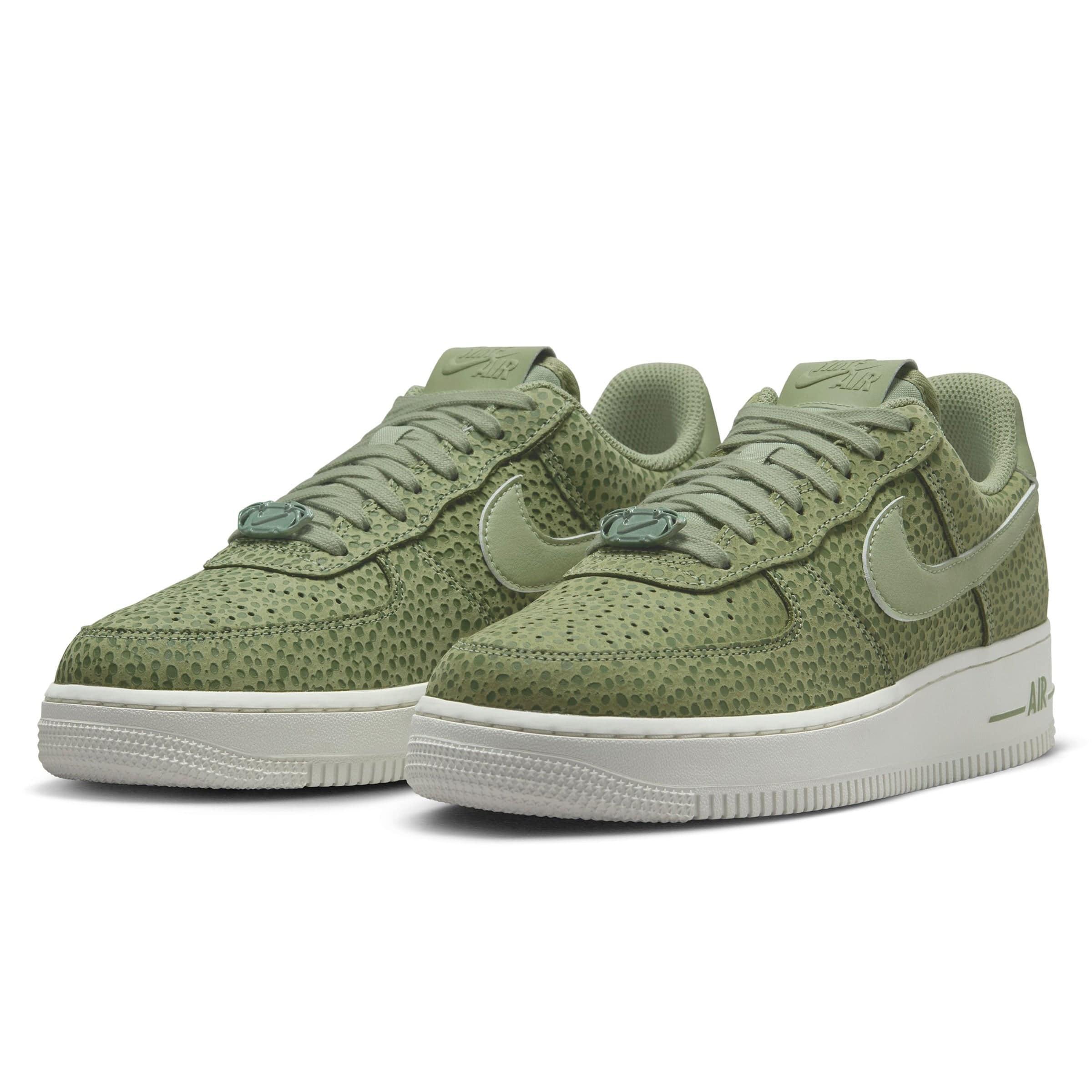 WOMEN'S AIR FORCE 1 '07 PRM Female Product Image