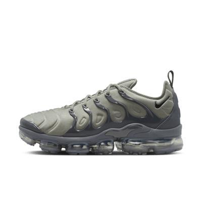 Nike Men's Air VaporMax Plus Shoes Product Image