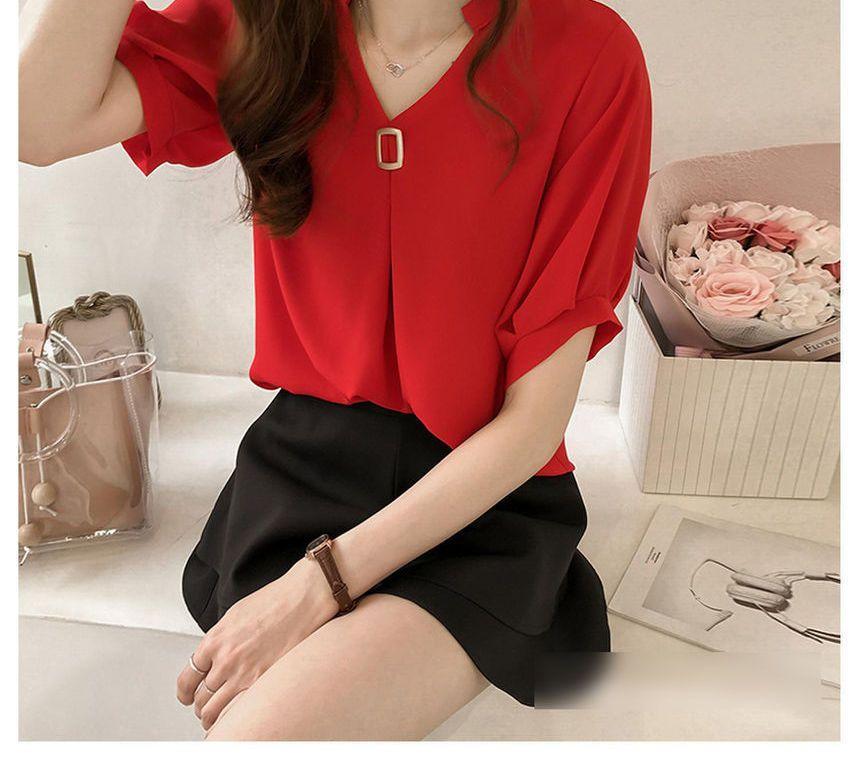 Short-Sleeve Chiffon Blouse Product Image