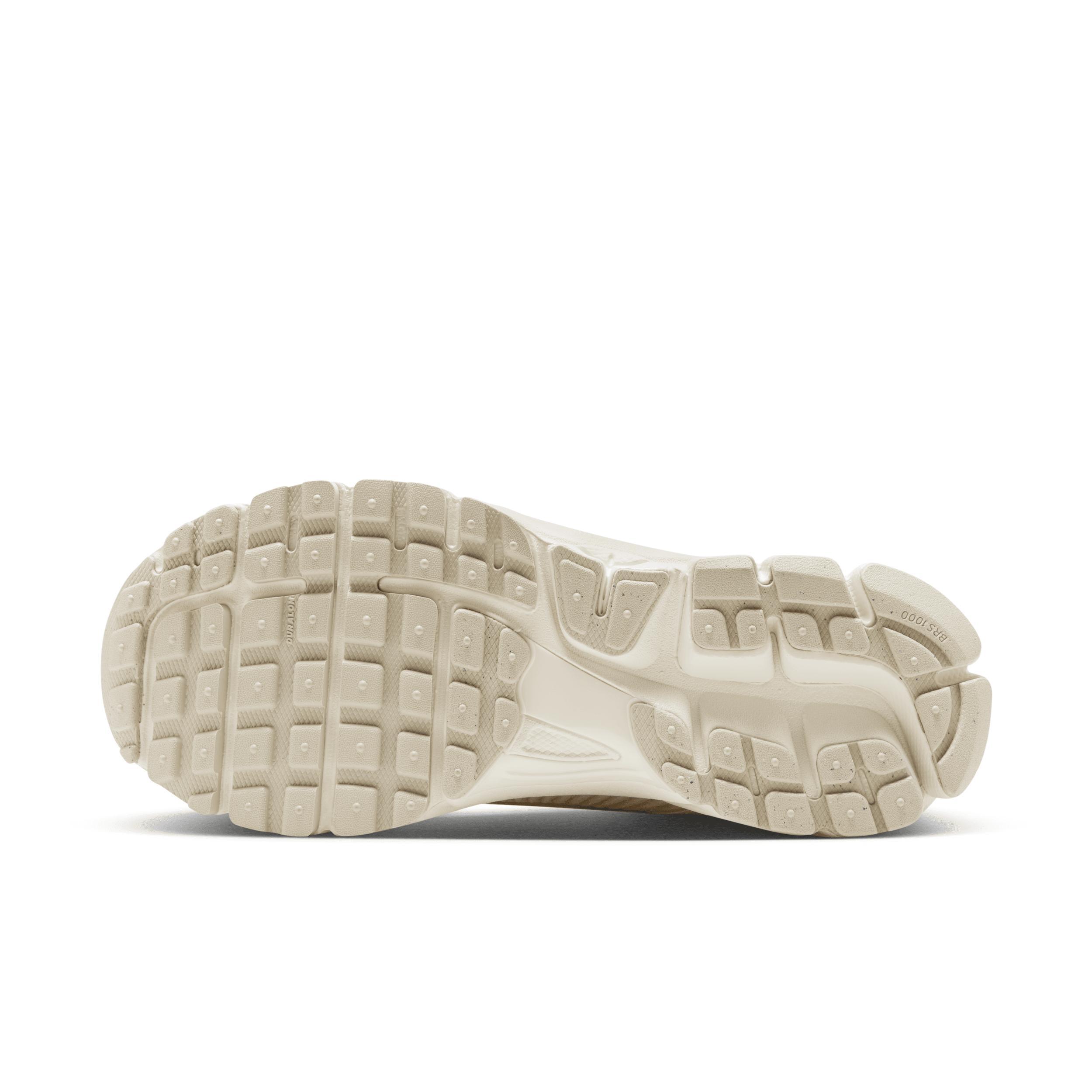 Nike Women's Zoom Vomero 5 Shoes Product Image