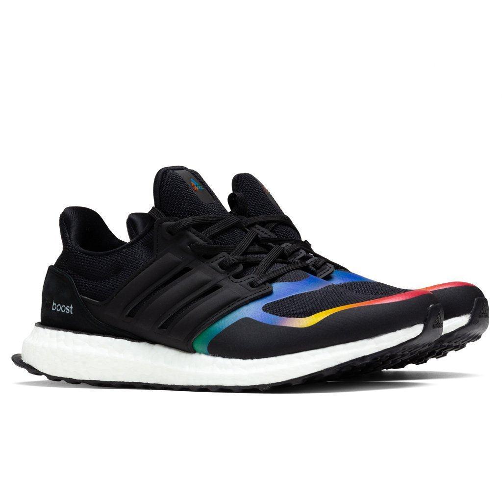 Women's Ultraboost DNA - Core Black/Red Female Product Image