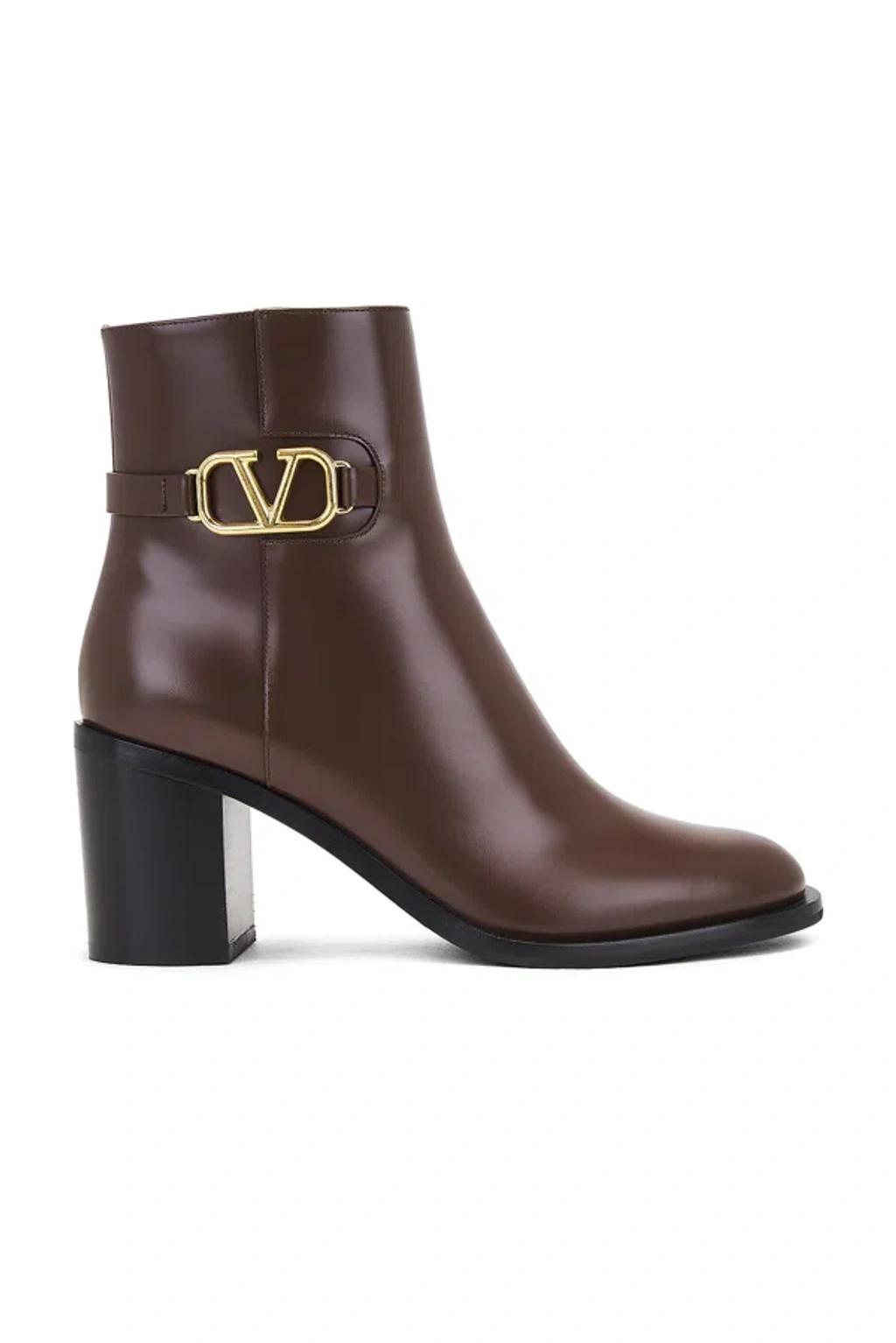 V Logo Signature Bootie In Cacao product image