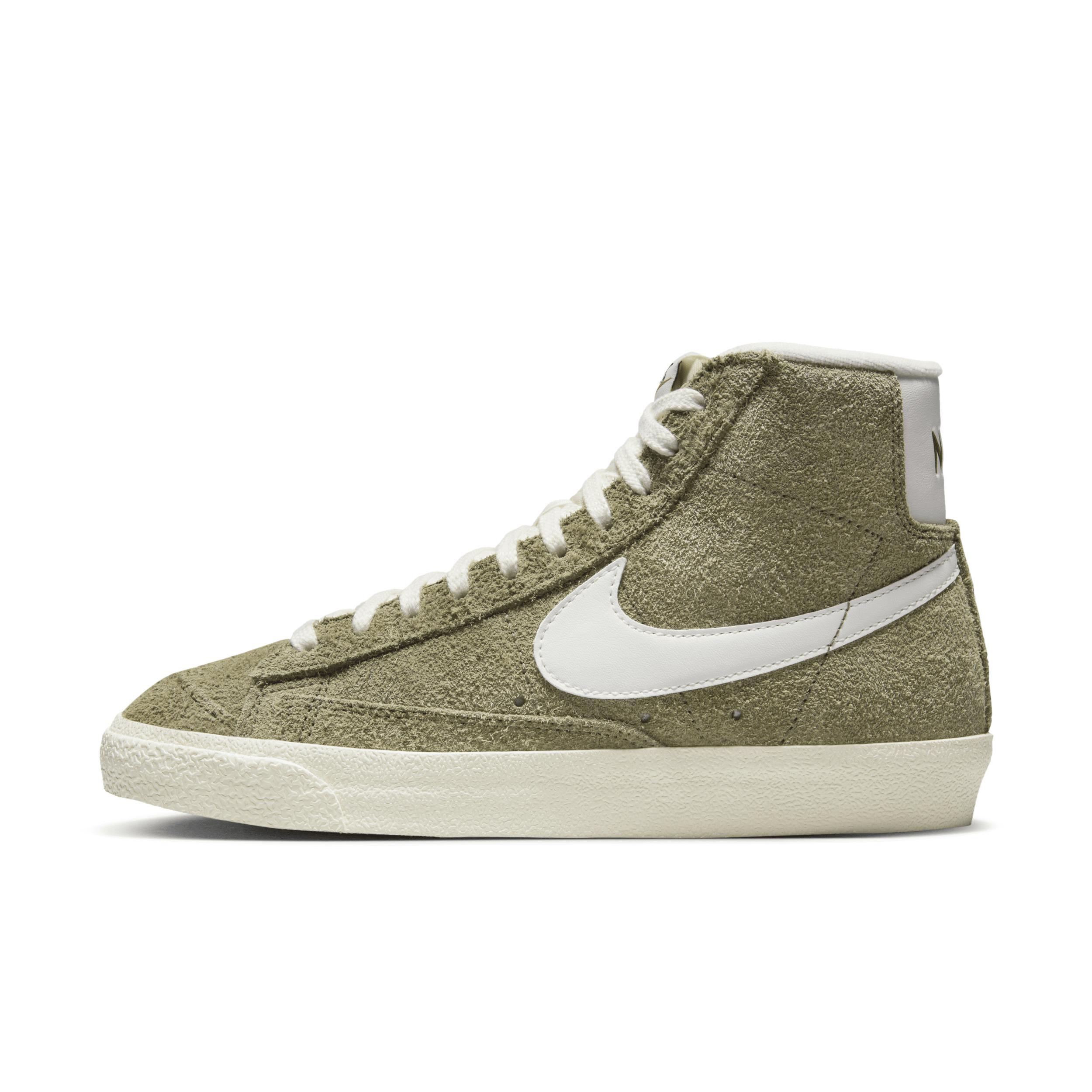 Nike Blazer Mid 77 Vintage Sneaker Product Image