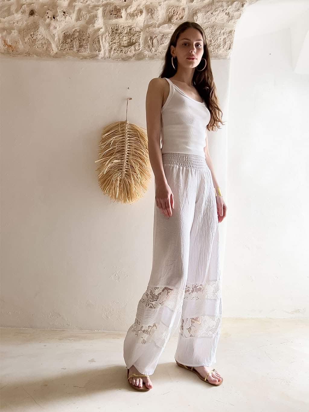 Liz Pants White Product Image