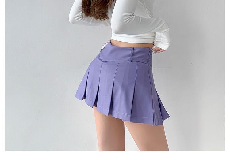 Low-Waist V-Shape Pleated Mini Skirt in 6 Colors Product Image