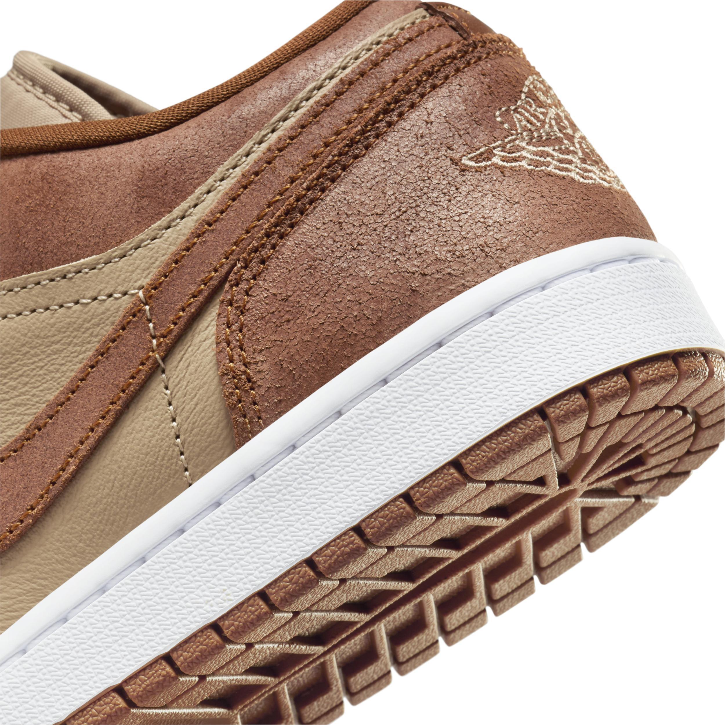 Women's Air Jordan 1 Low SE Shoes Product Image