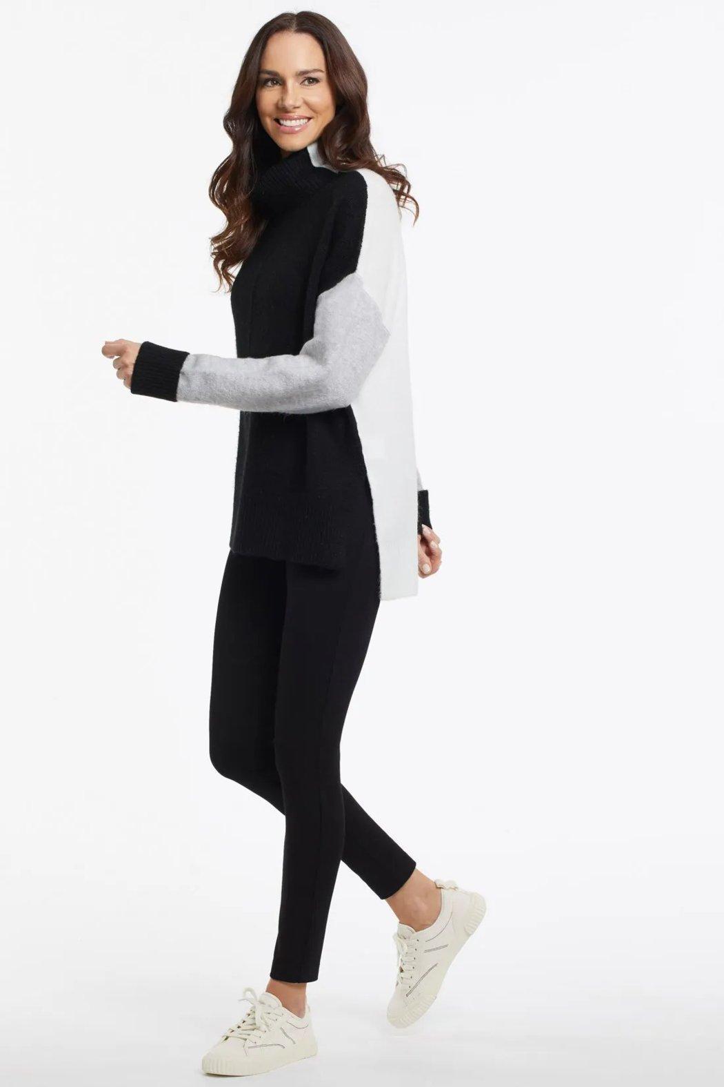 COLOR BLOCK TURTLENECK Female Product Image