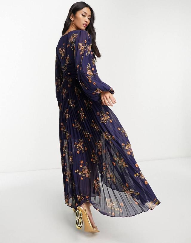 Style Cheat balloon sleeve pleated midaxi dress in navy floral Product Image