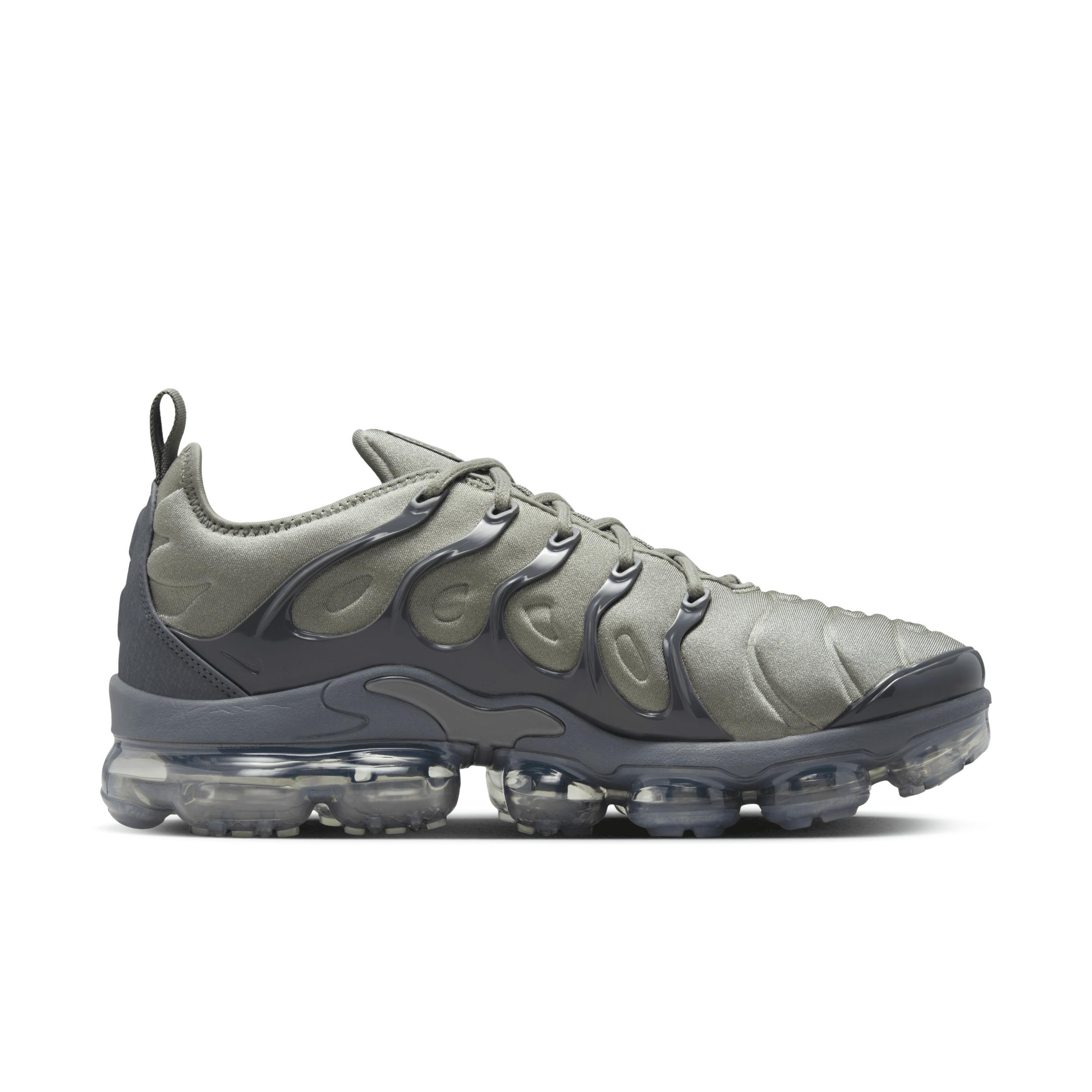 Nike Men's Air VaporMax Plus Shoes Product Image