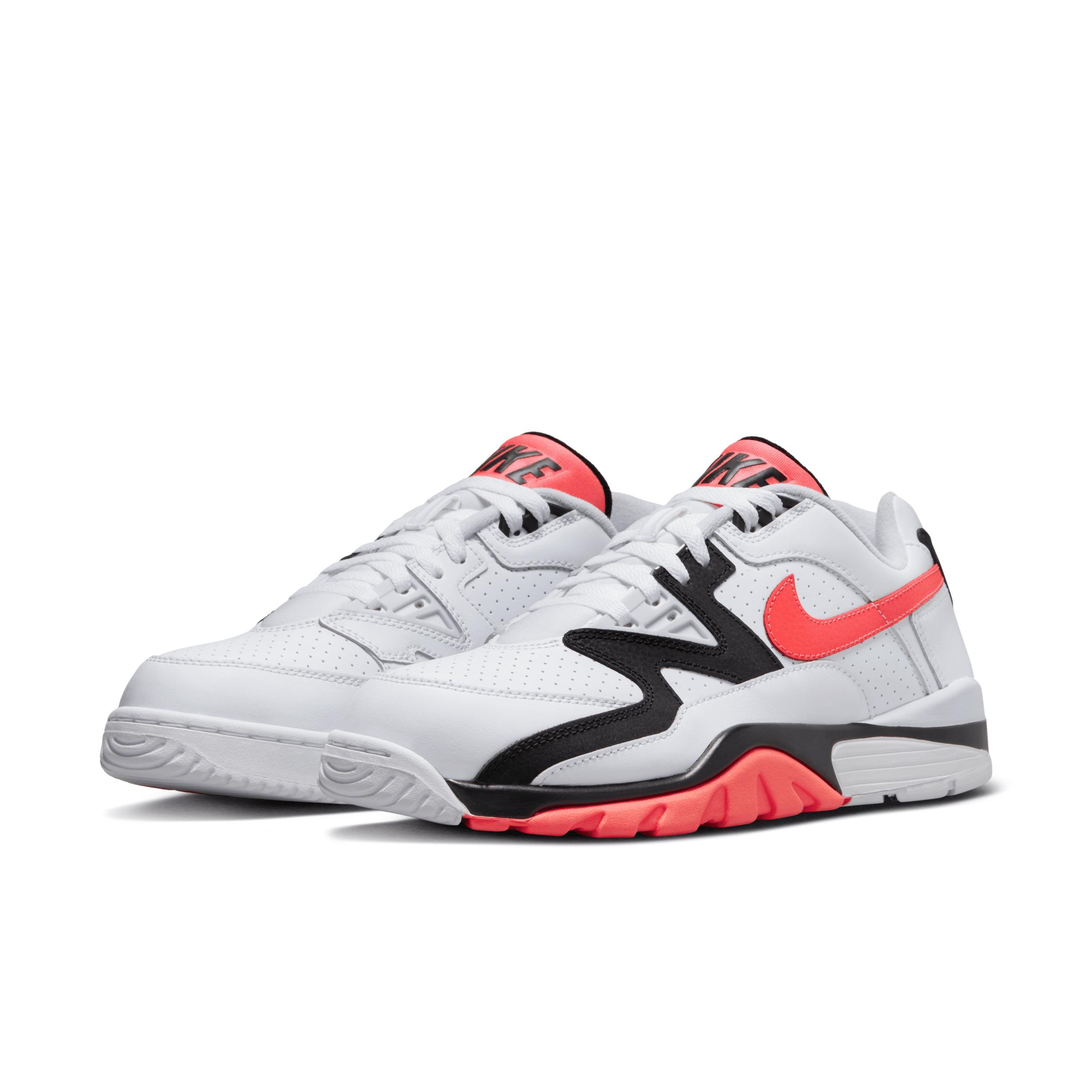 Nike Men's Air Cross Trainer 3 Low Shoes Product Image