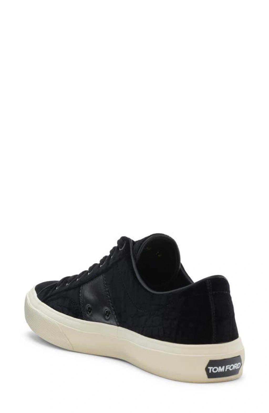 Low Velvet Sneakers In Black Product Image