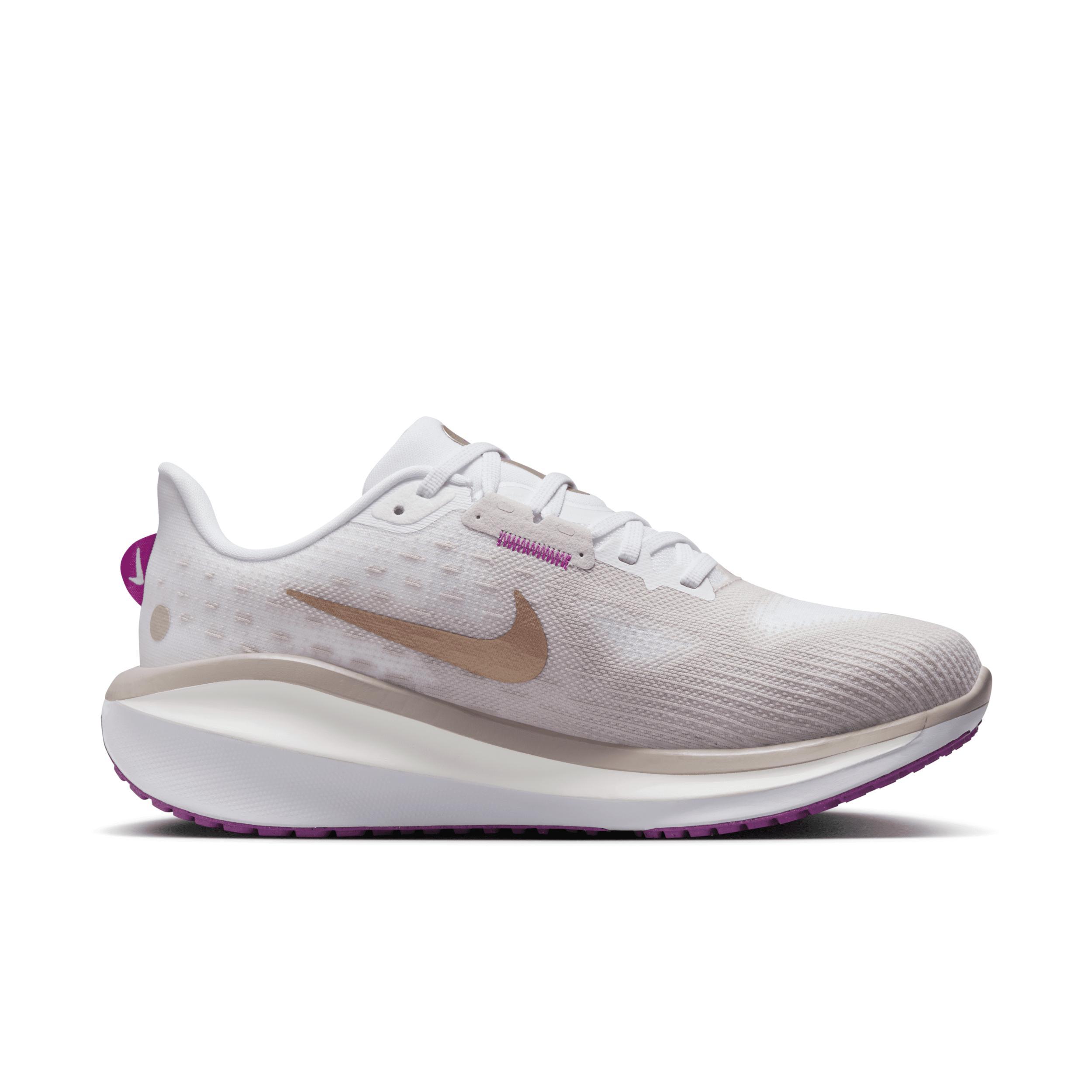 Nike Womens Vomero 17 Road Running Shoes (Extra Wide) Product Image