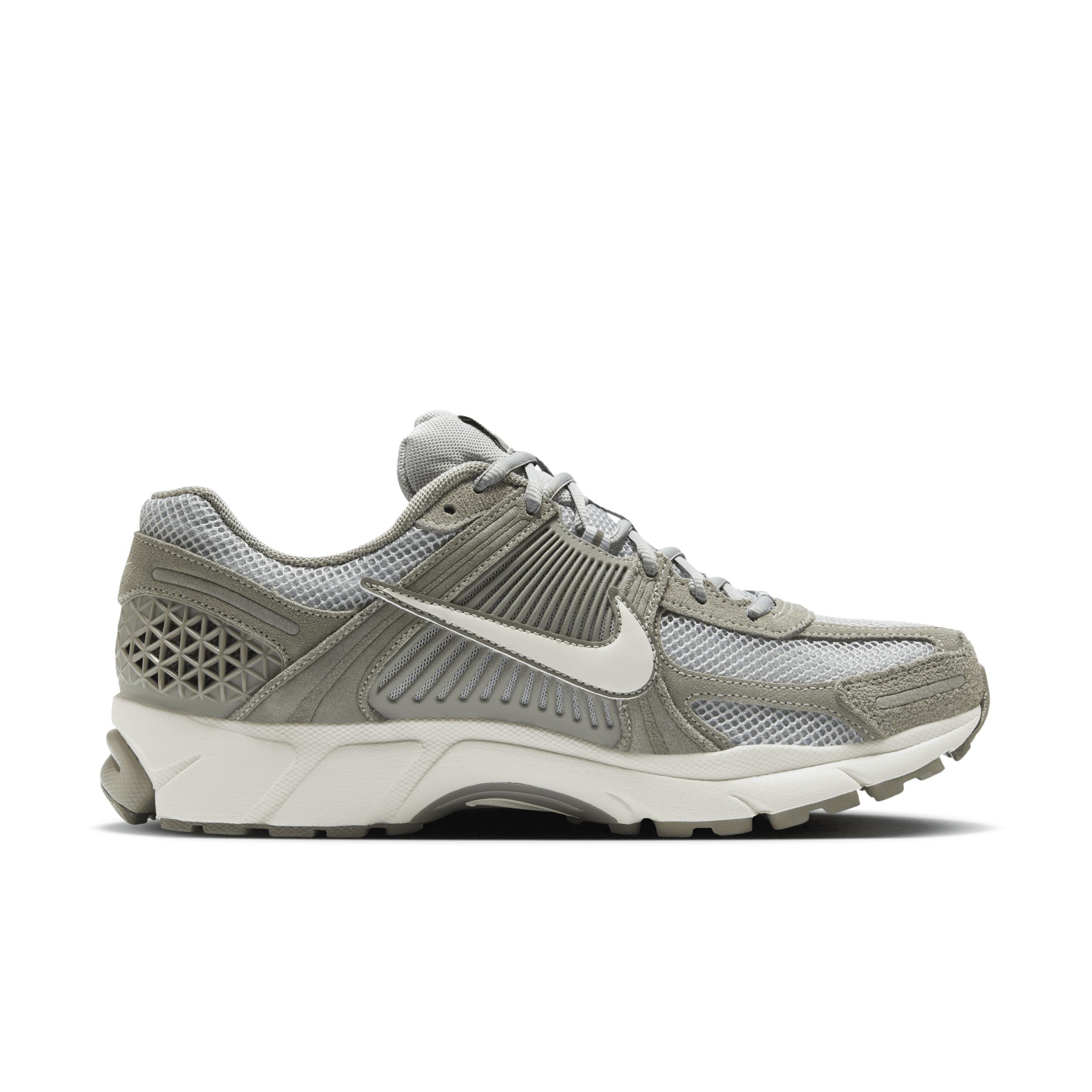 Nike Zoom Vomero 5 Men's Shoes Product Image