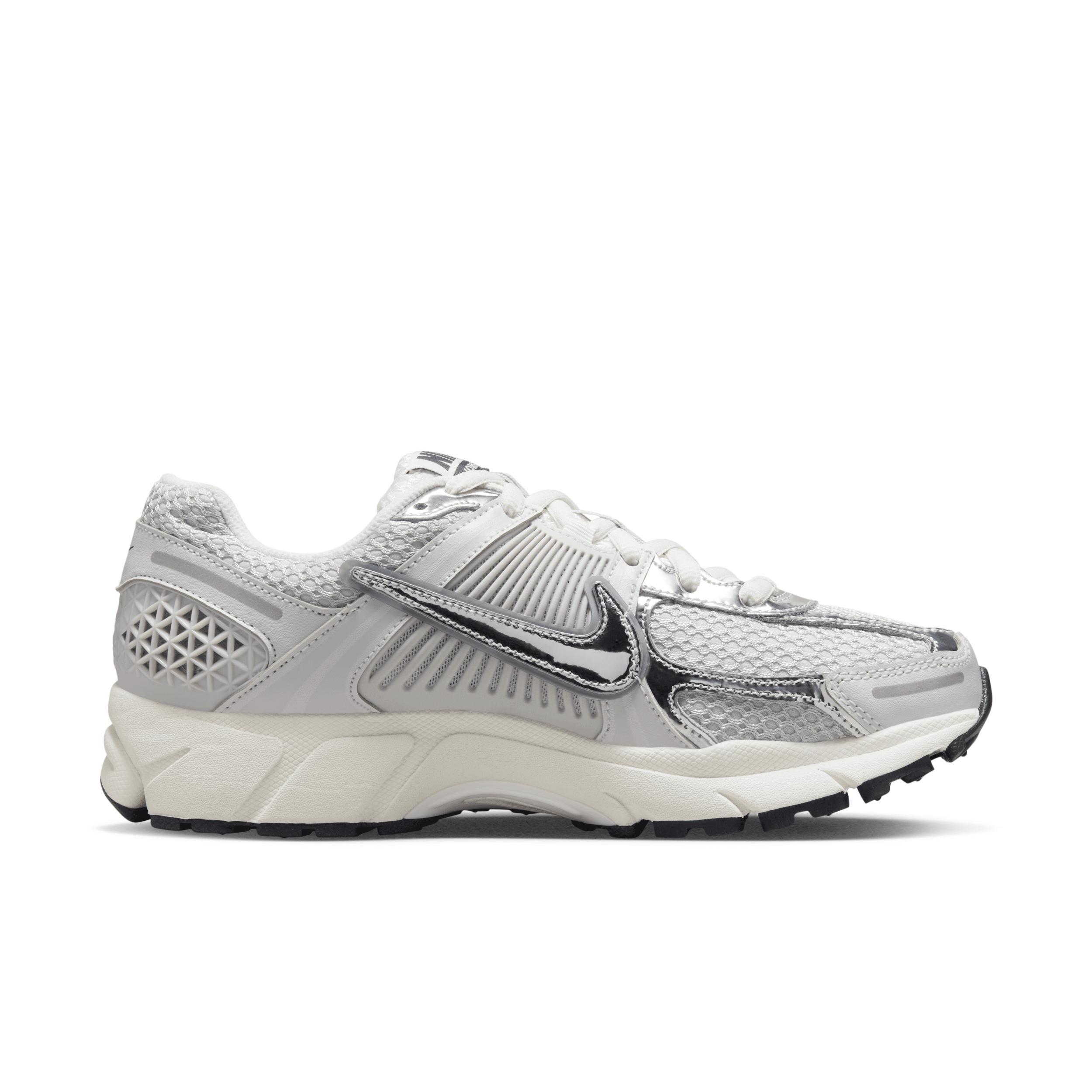 Nike Womens Zoom Vomero 5 Shoes Product Image