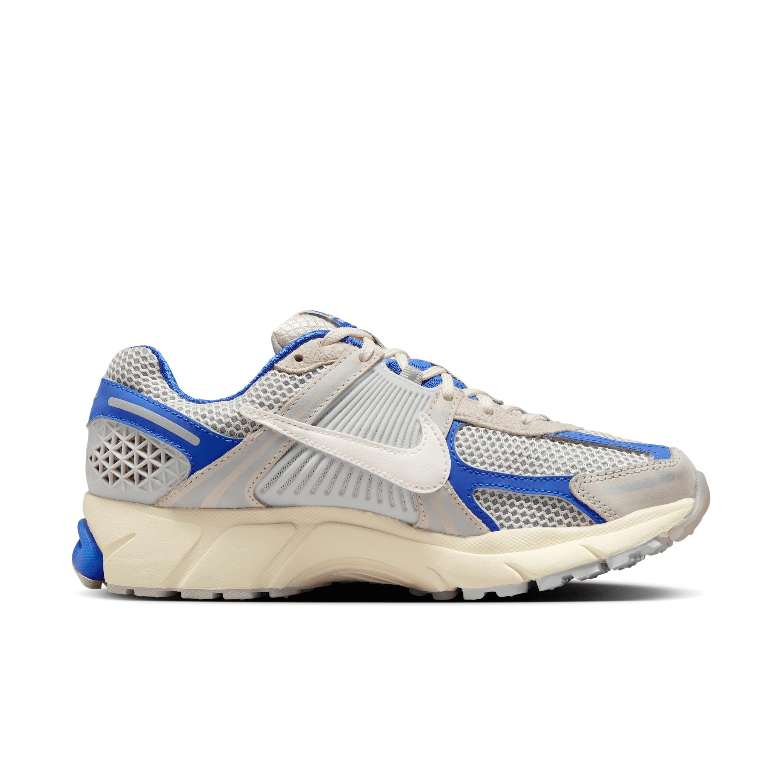 Nike Women's Zoom Vomero 5 Shoes Product Image