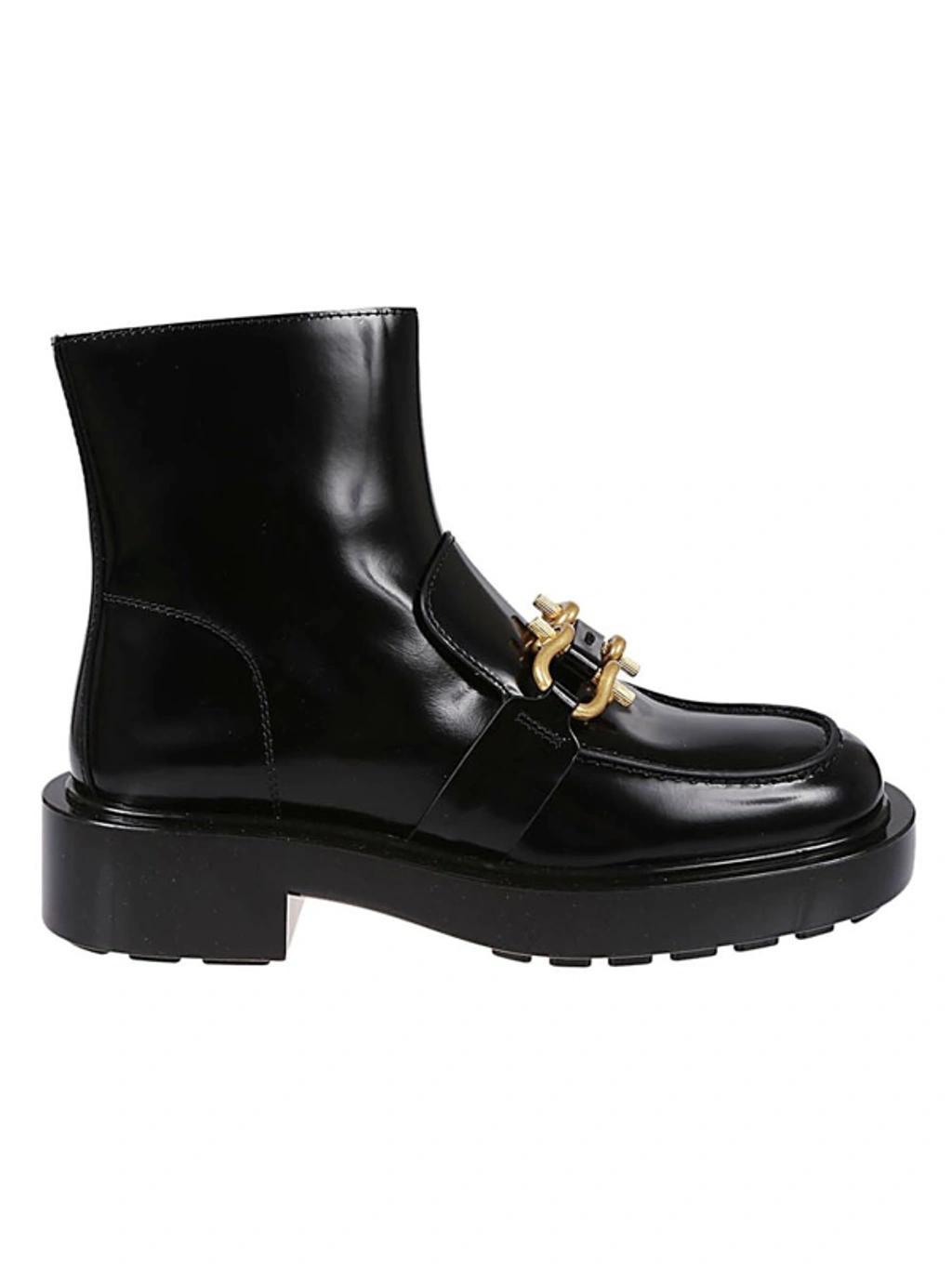 Leather Ankle Boots In Black Product Image