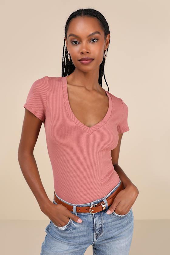 Versatile Pick Rusty Rose Ribbed Knit Short Sleeve Bodysuit Product Image