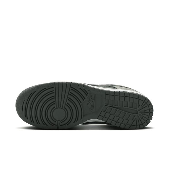 Nike Men's Dunk Low Retro Premium Shoes Product Image