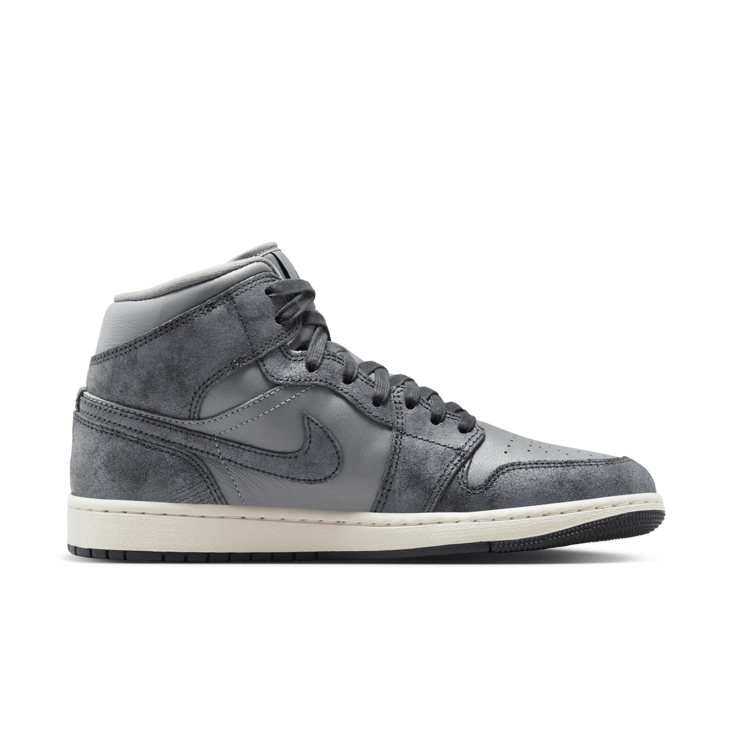 Women's Air Jordan 1 Mid SE Shoes Product Image