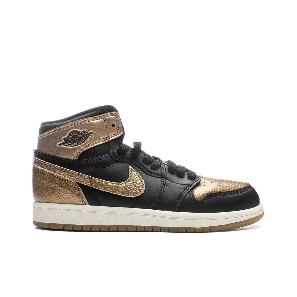 Air Jordan 1 Retro High OG (PS) 'Black and Gold' - Black/Metallic Gold/Sail Male Product Image