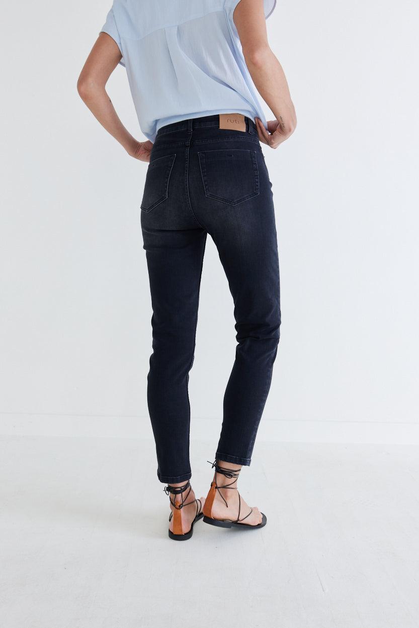 The Iconic Fitted Jeans Product Image