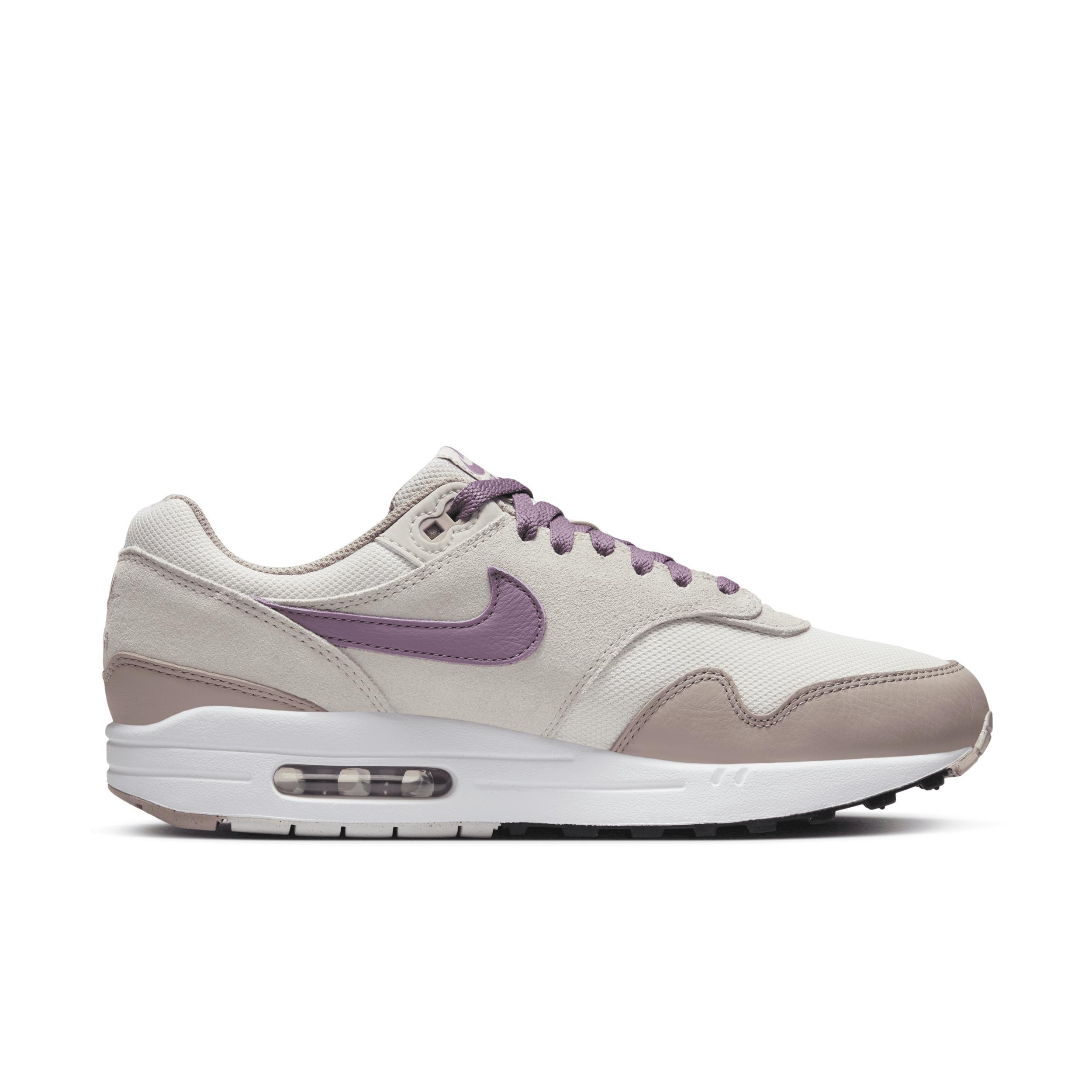 Nike Men's Air Max 1 SC Shoes Product Image