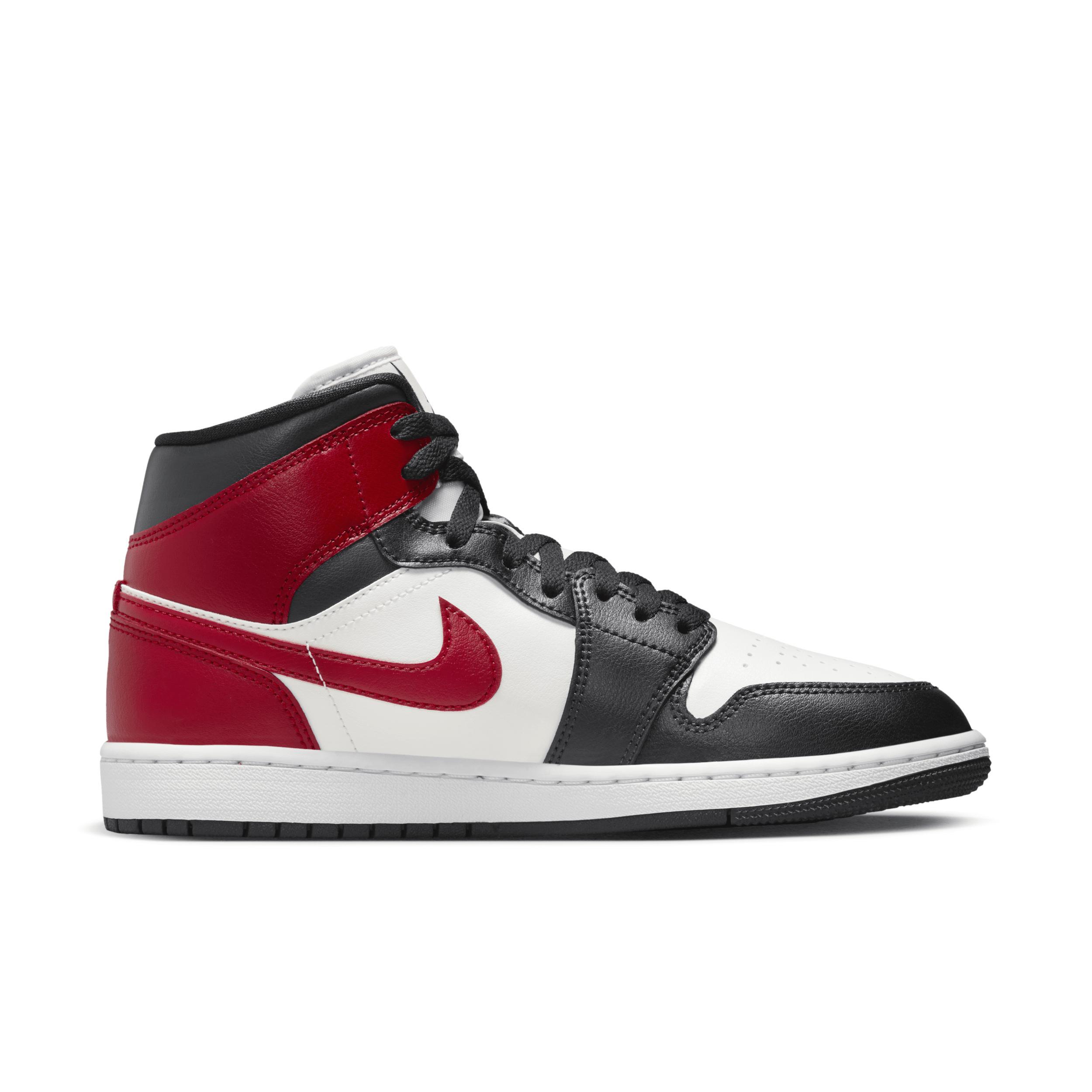 Women's Air Jordan 1 Mid Shoes Product Image