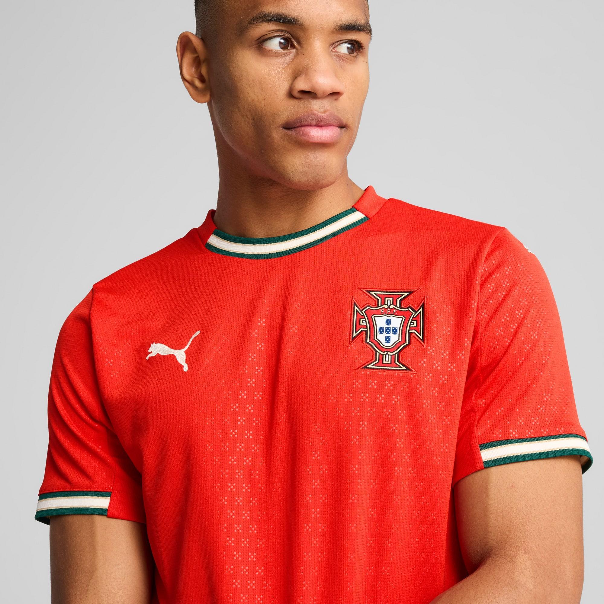 Portugal '25 Home Replica Men's Soccer Jersey Product Image