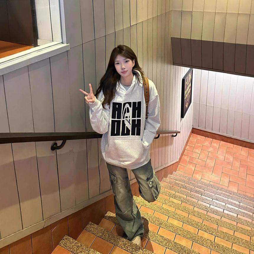 Long Sleeve Lettering Print Loose-Fit Hooded Sweatshirt Product Image