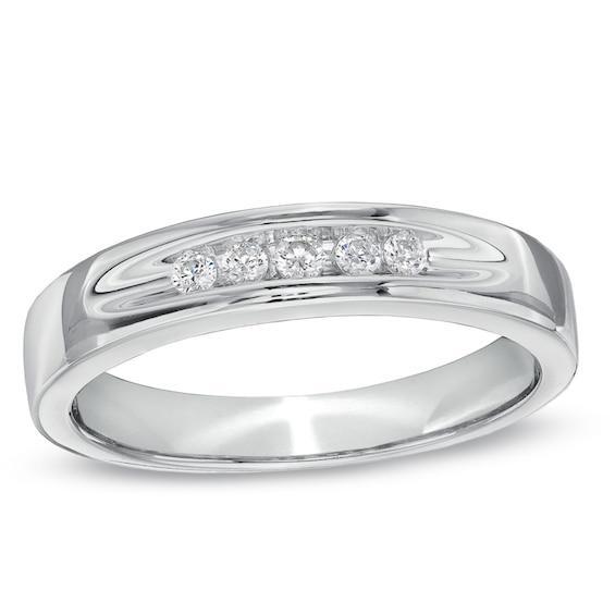 Men's 1/6 CT. T.w. Diamond Five Stone Wedding Band in 10K White Gold Product Image