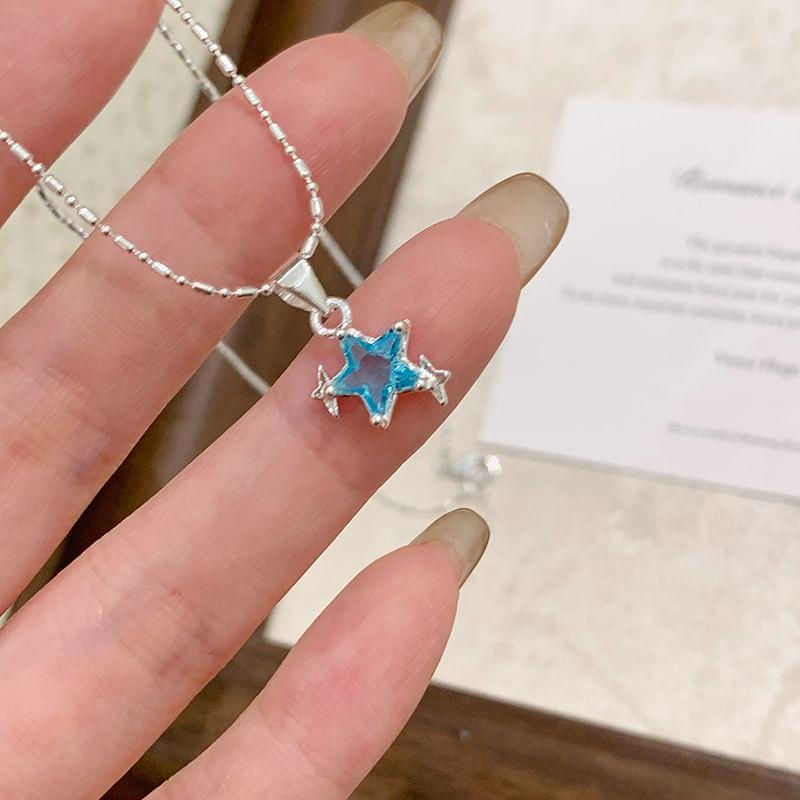 Star Pendant Necklace Product Image