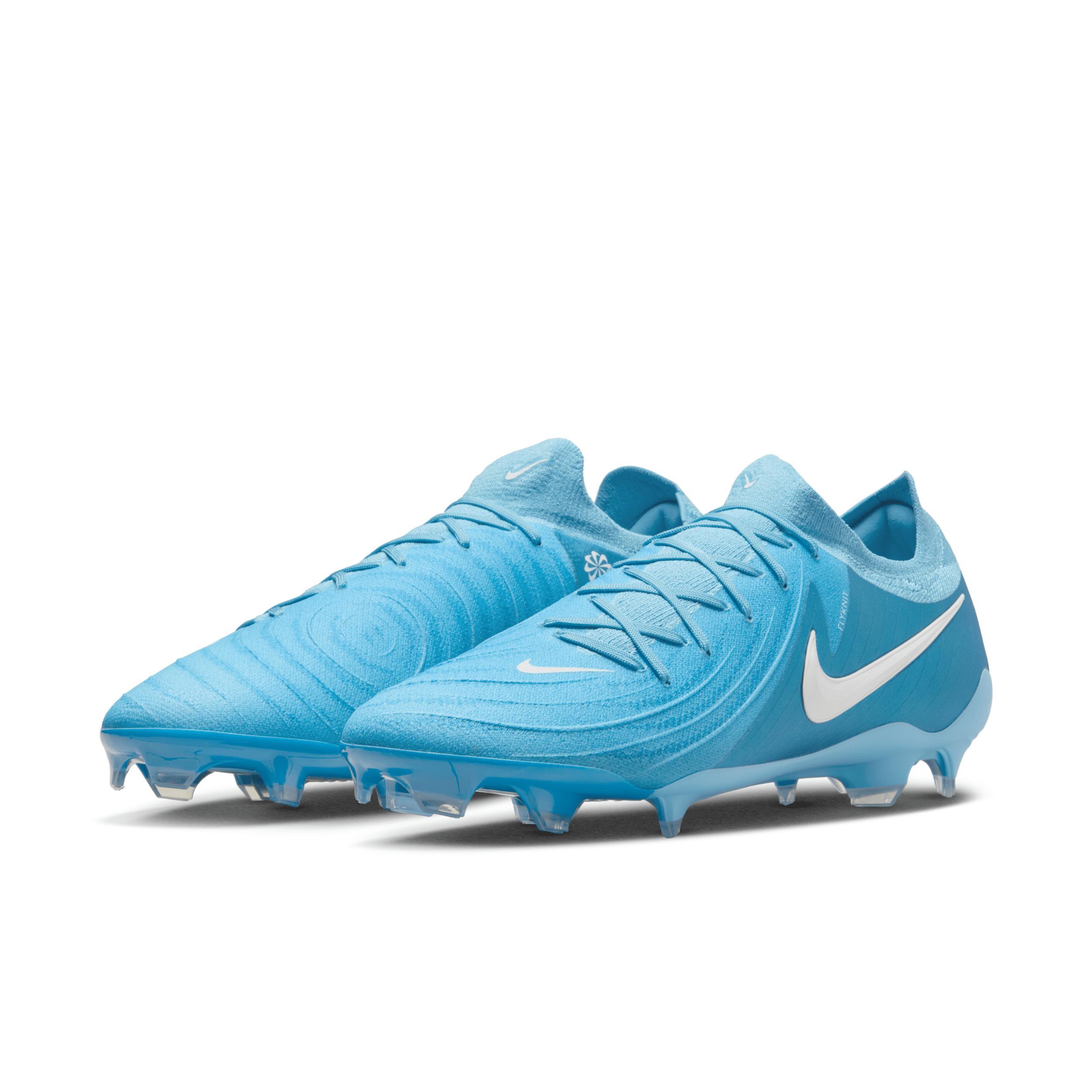 Nike Men's Phantom GX 2 Pro FG Low-Top Soccer Cleats Product Image