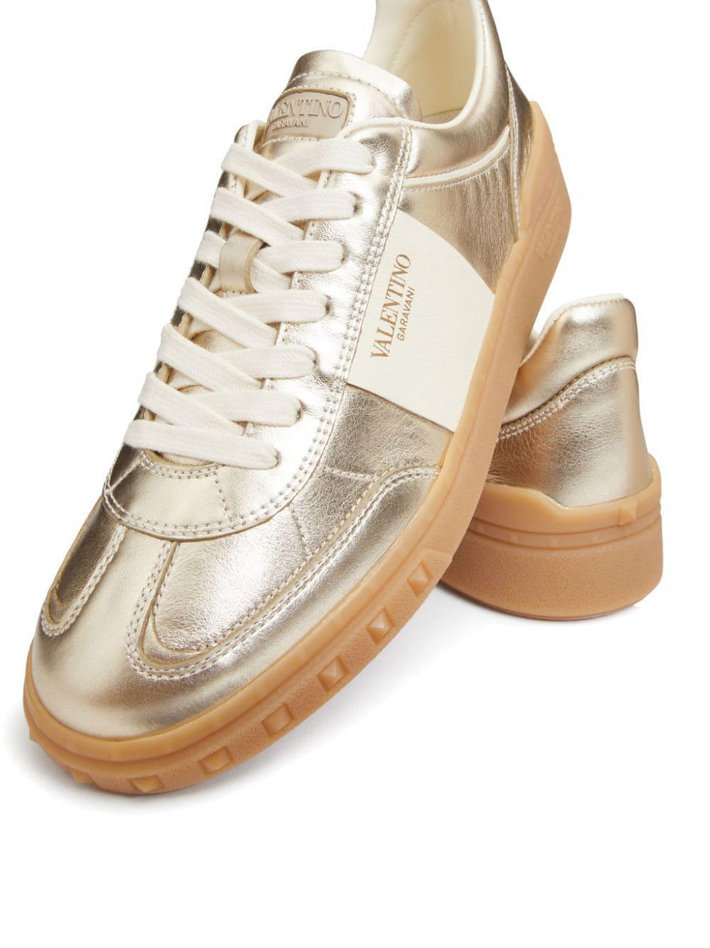 Upvillage Sneakers In Platinum,ivory,amber Product Image