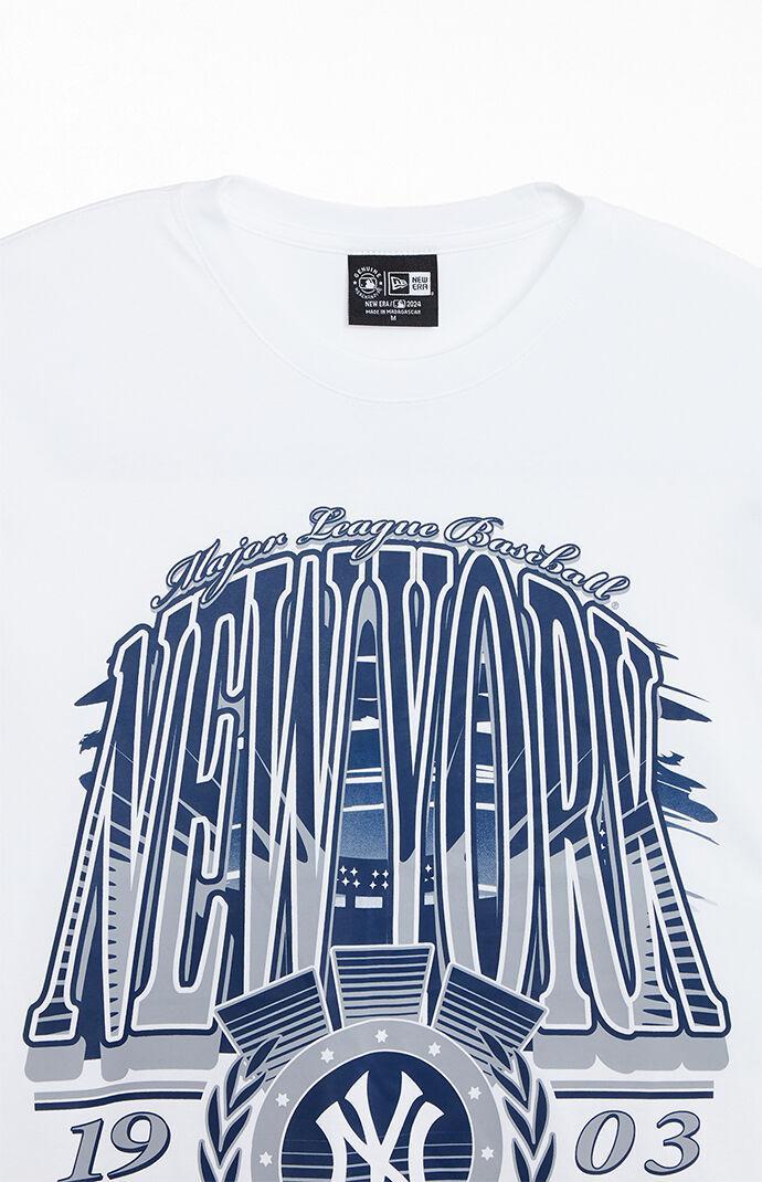 New Era Men's NY Yankees Sport Classics T-Shirt - Product Image