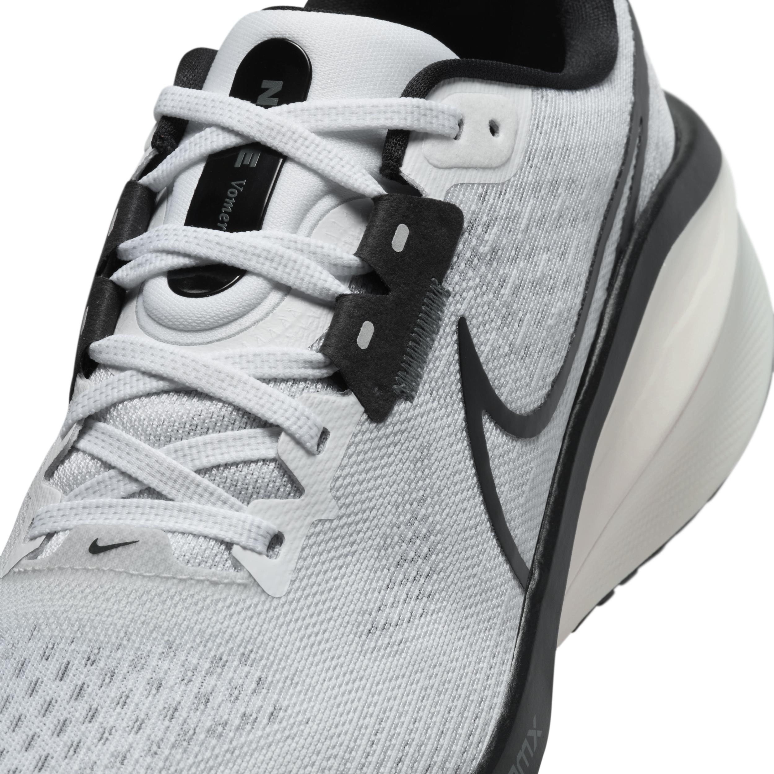 Nike Women's Vomero 17 Road Running Shoes Product Image