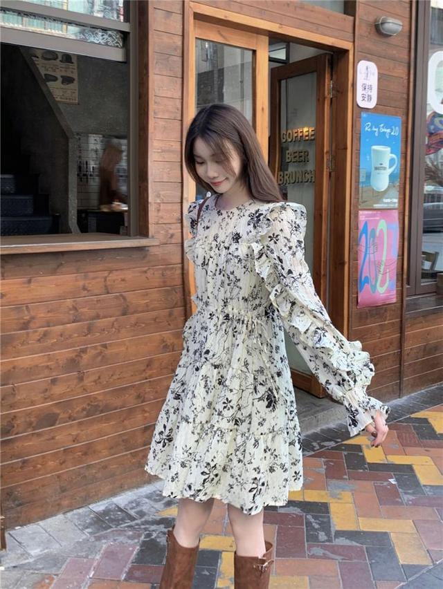 Long-Sleeve Crewneck Frill Trim Floral Print Mini A-Line Dress Product Image