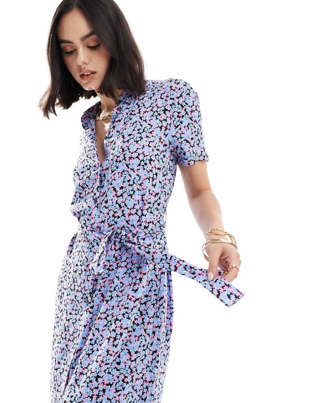 Vero Moda maxi button down shirt dress in blue floral print Product Image