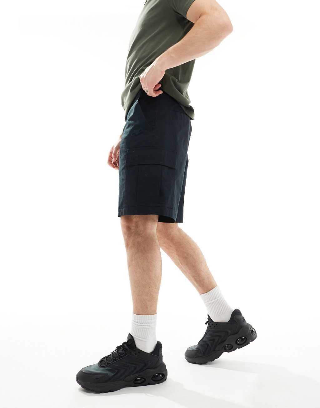 Nike Club woven cargo shorts in black Product Image