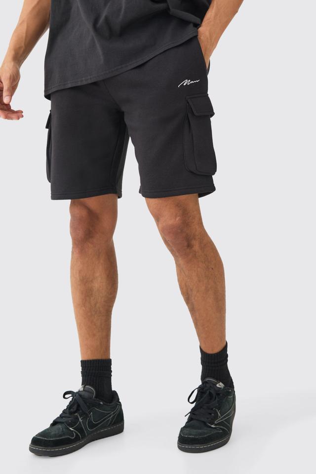 Man Signature Loose Fit Mid Length Cargo Short | boohooMAN USA Product Image