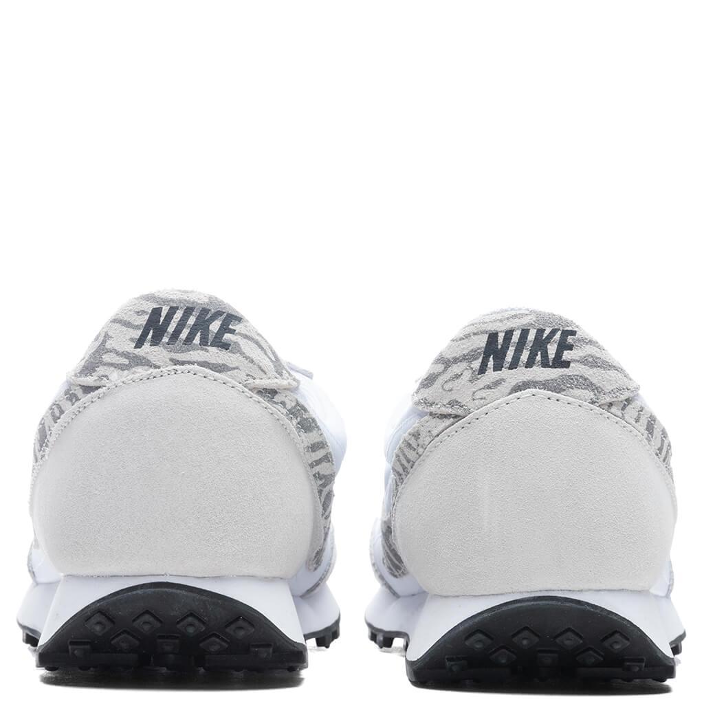 Women's Daybreak SE - White/Summit White Female Product Image