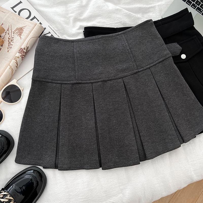 High Rise Plain Mini Pleated Skirt Product Image