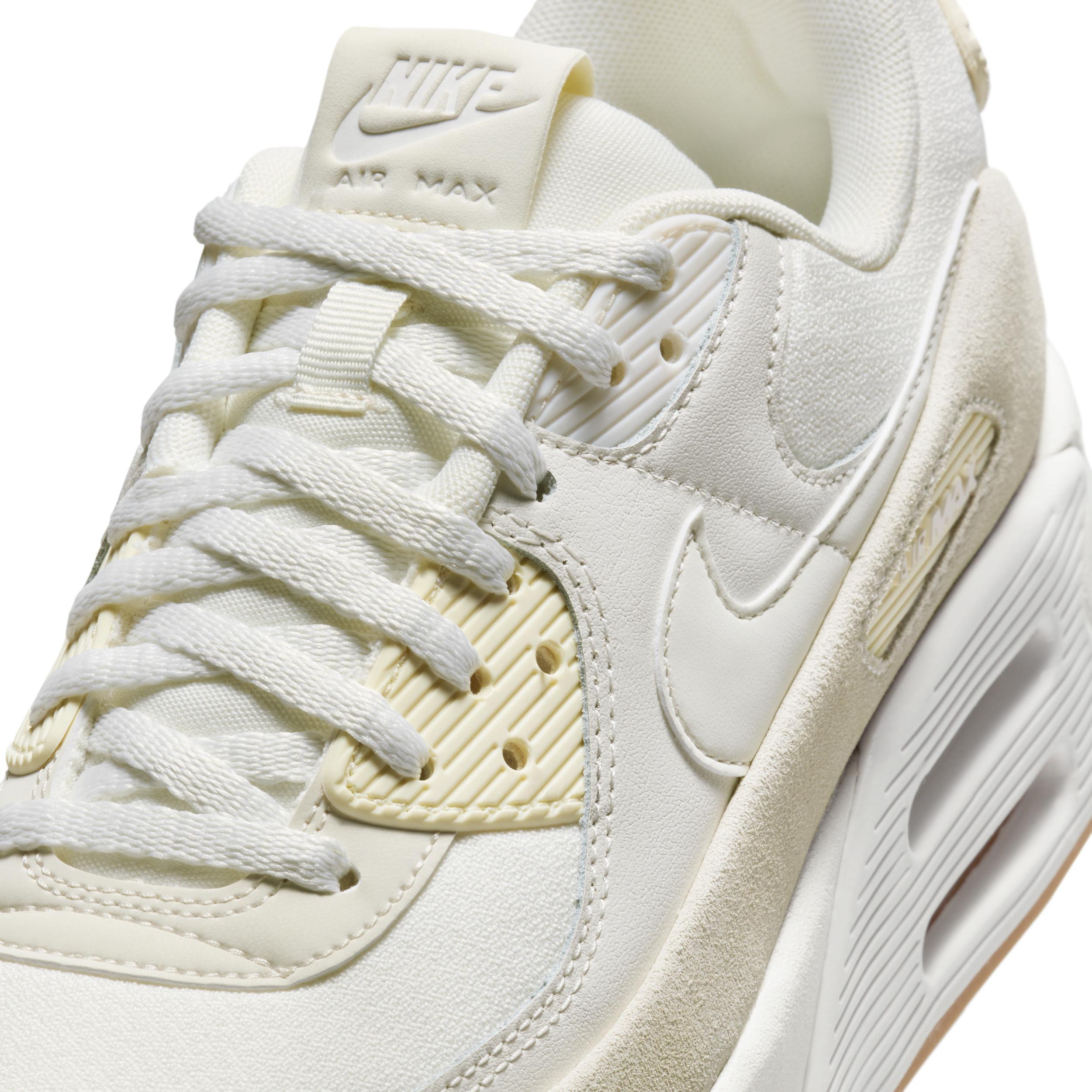 Nike Women's Air Max 90 LV8 Shoes Product Image