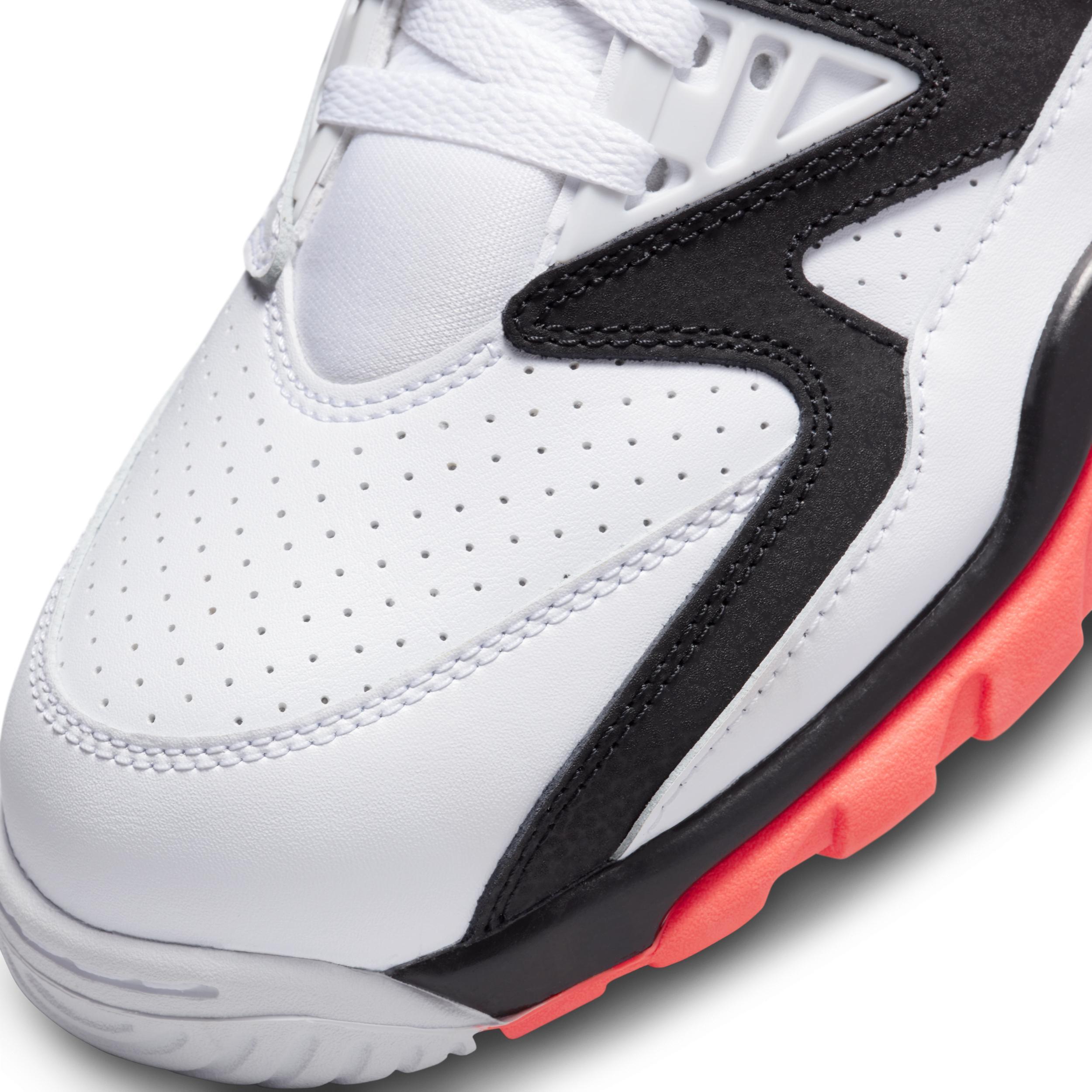 Nike Men's Air Cross Trainer 3 Low Shoes Product Image