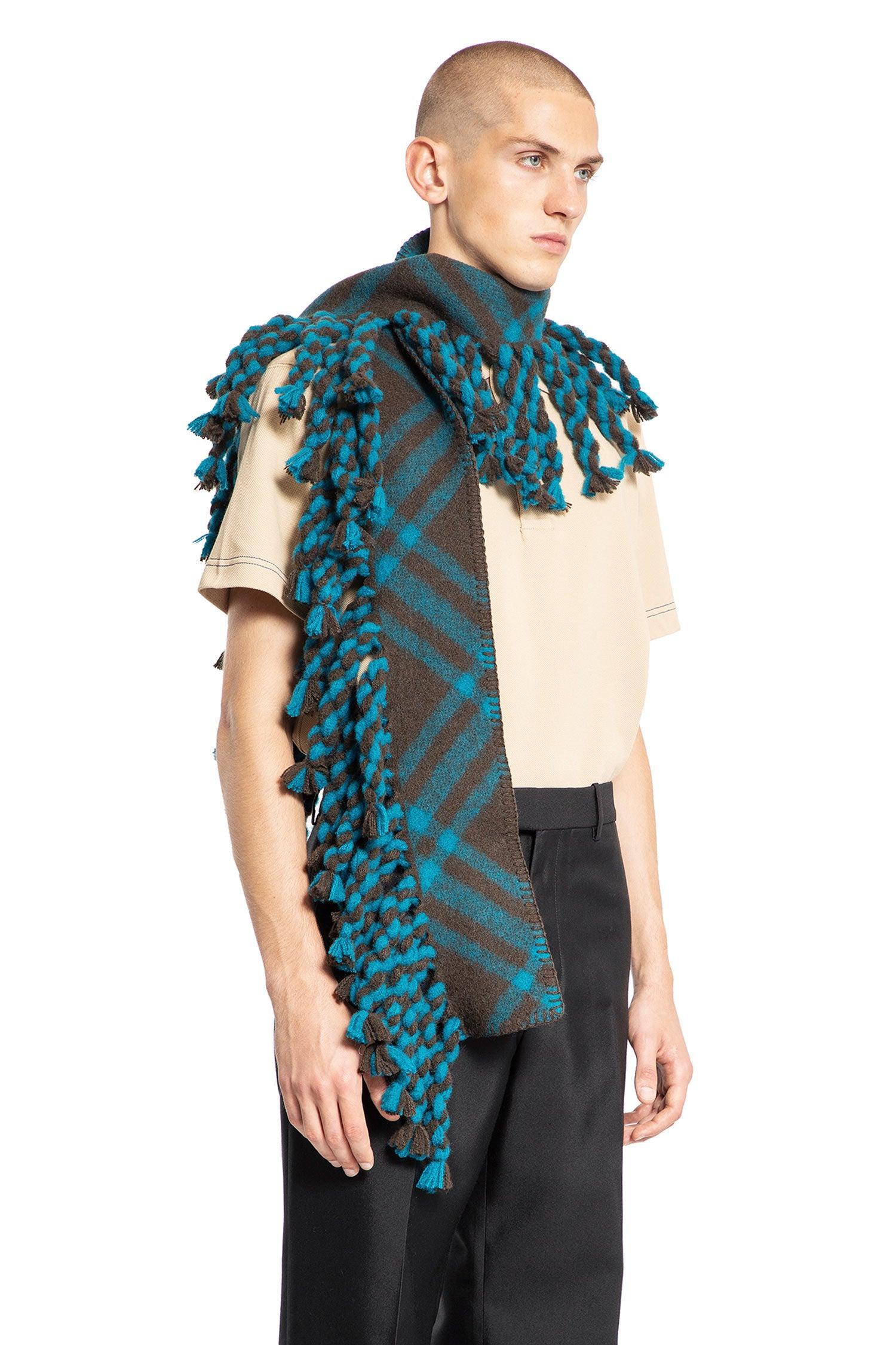 Man Green Scarves Product Image