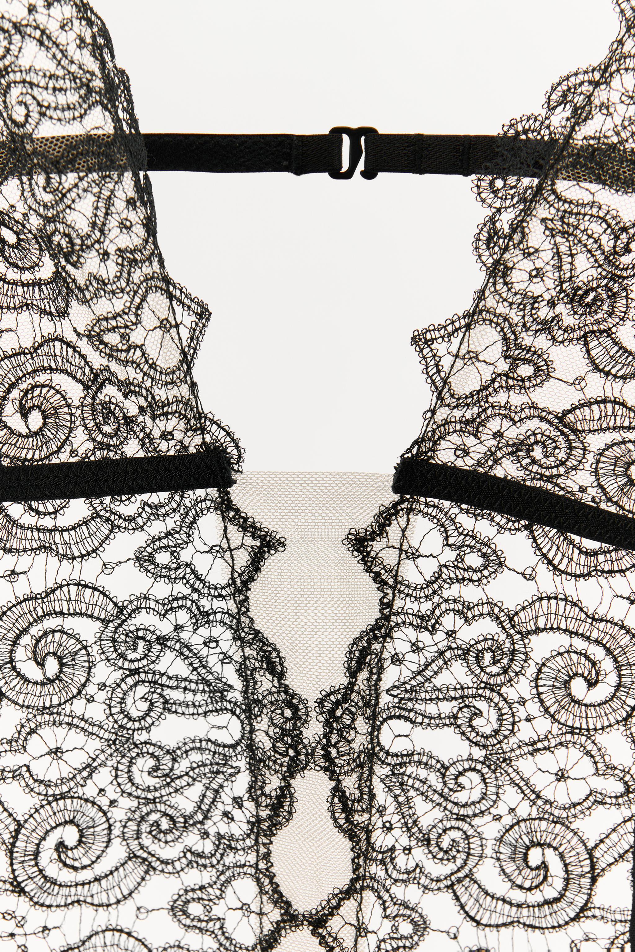 LACE TULLE BODYSUIT Product Image