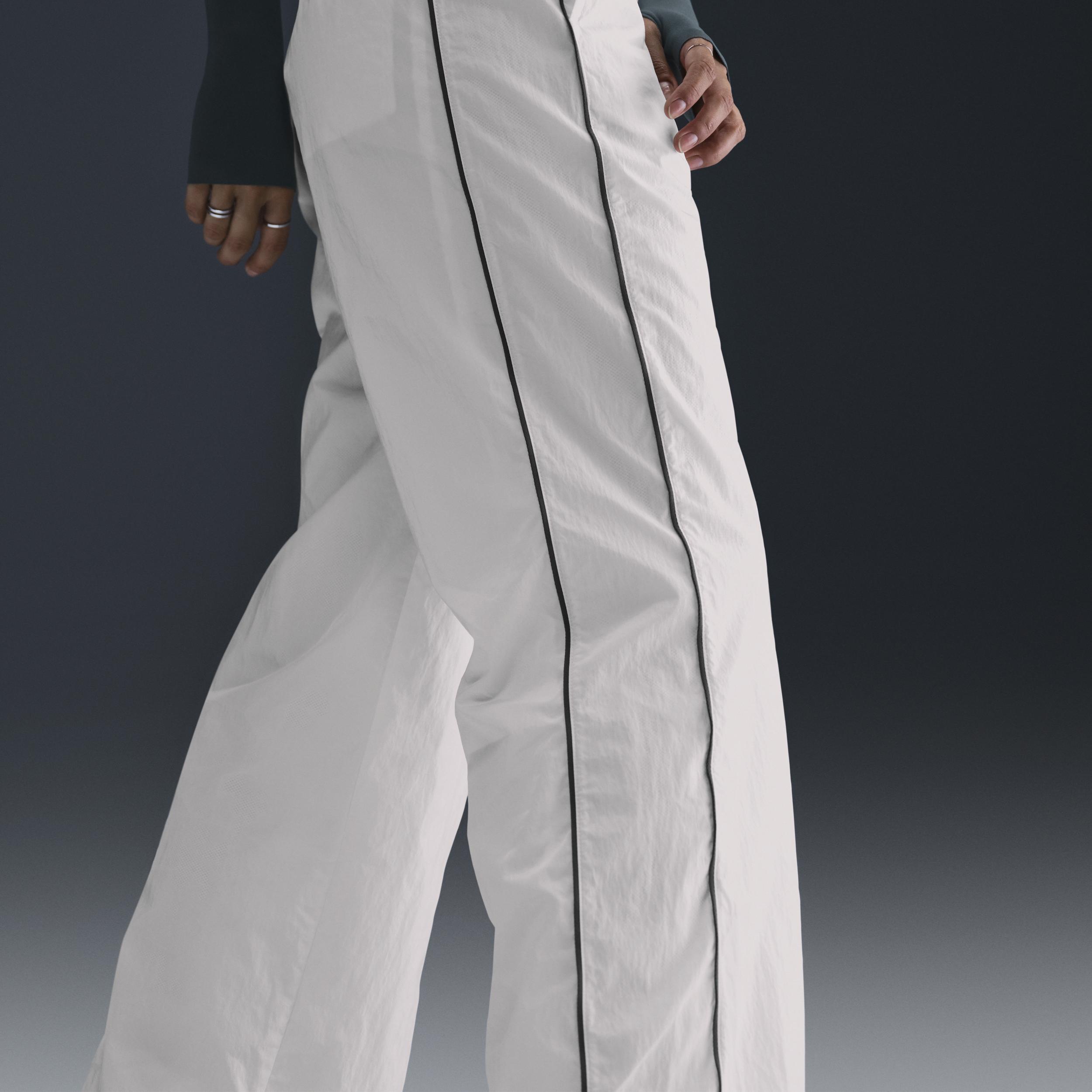 Nike Women's Windrunner High-Waisted Woven Open-Hem Pants Product Image