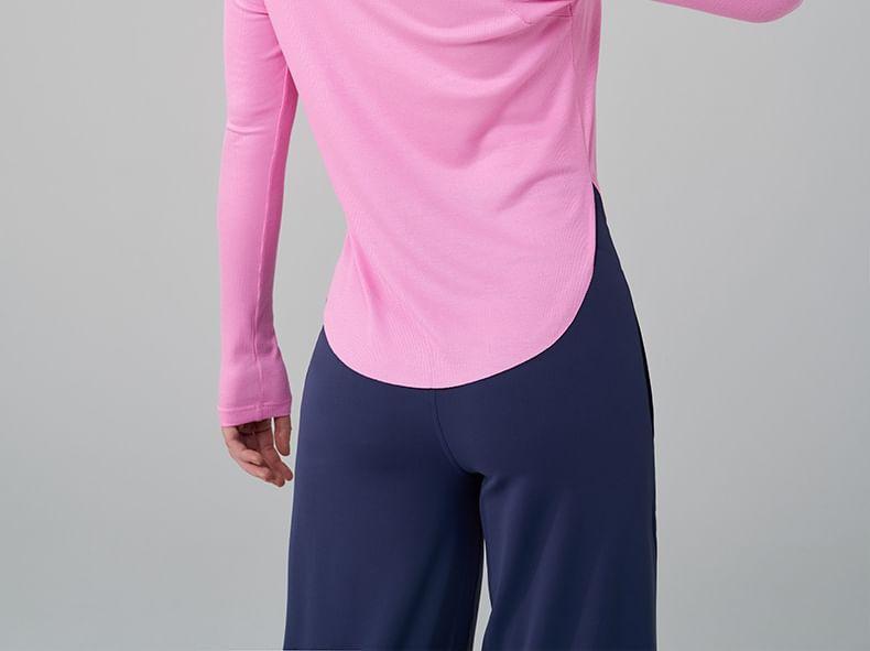 Long-Sleeve Boat Neck Scoop Hem Sports T-Shirt Product Image